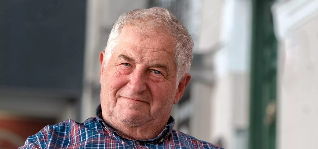 Rene Mayer horizontal jpg