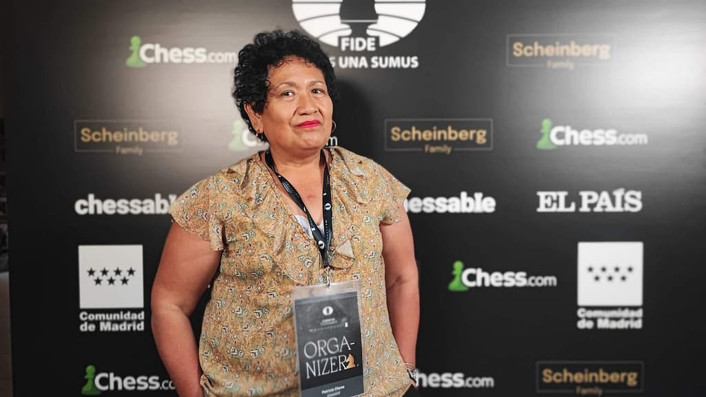 Patricia Claros, la mujer que ama a los ajedrecistas patricia claros candidatos fmb Otra imagen de Patricia Claros en el torneo de Candidatos. Fotos: FMB