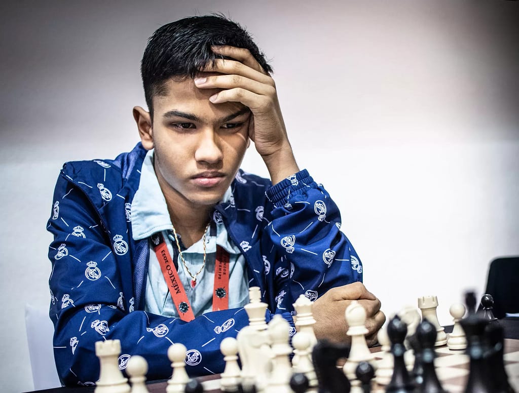 Shreyas Royal: en 2018 se salvó de ser deportado y ahora es el gran maestro más joven de la historia de Inglaterra shreyas royal mundial juvenil mexico fide jpg e1728582422936 Shreyas Royal, el año pasado, en el Mundial juvenil celebrado en México. Foto: FIDE