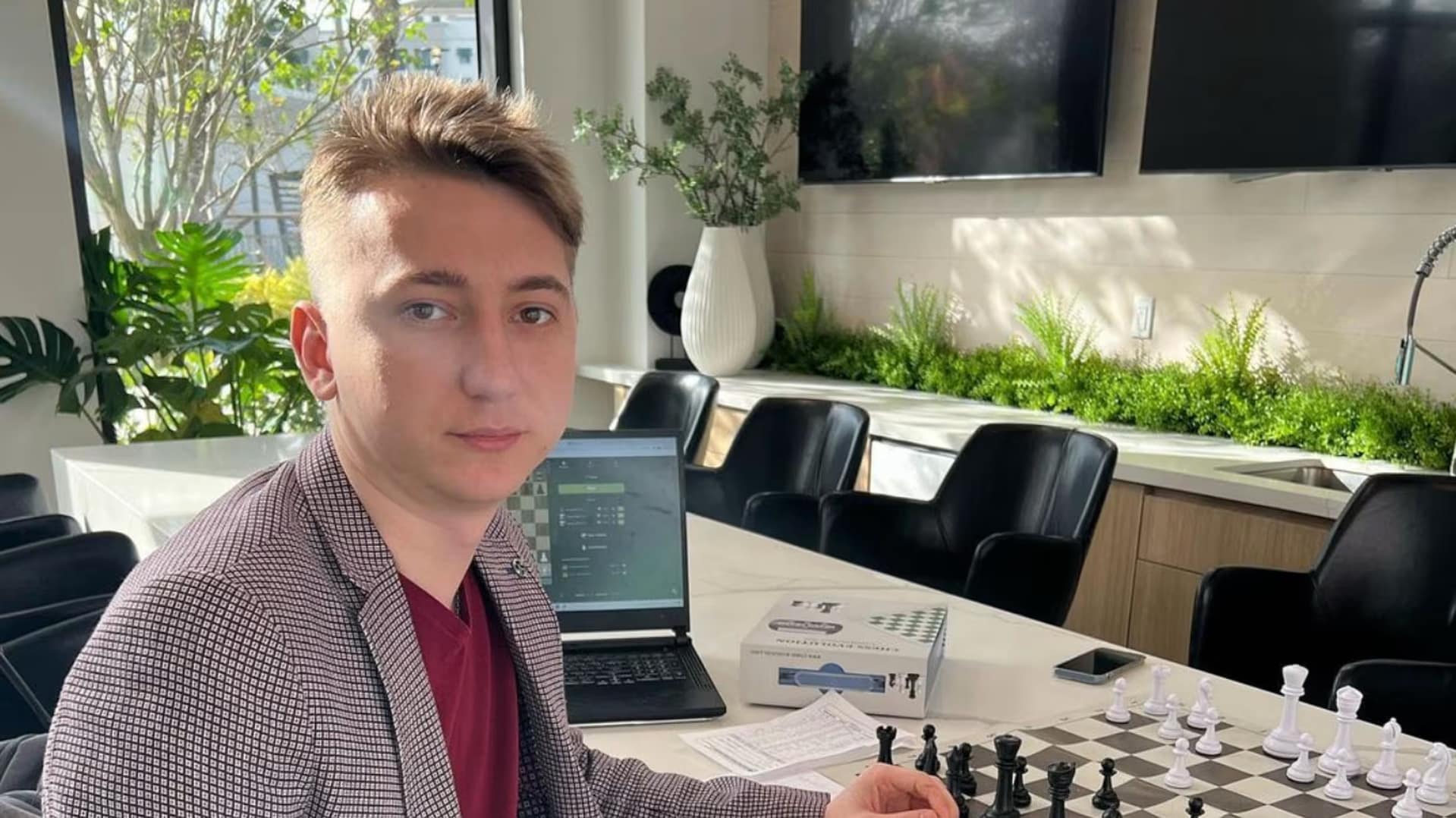 Oleksandr Bortnyk: «¡La FIDE me ha robado el Elo!» Oleksandr Bortnyk Oleksandr Bortnyk / Instagram