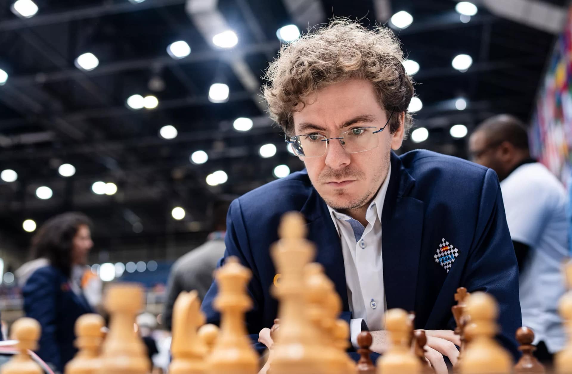 Olimpiada, día 10: Gukesh, Erigaisi y Antón, héroes del día, con la guinda de Pichot david anton emelianova jpg David Antón ganó a uno de los grandes, el vietnamita Le Quang Liem, y le dio la victoria a España. Foto: Maria Emelianova. En Samarcanda será uno de los rivales de Goryachkina.