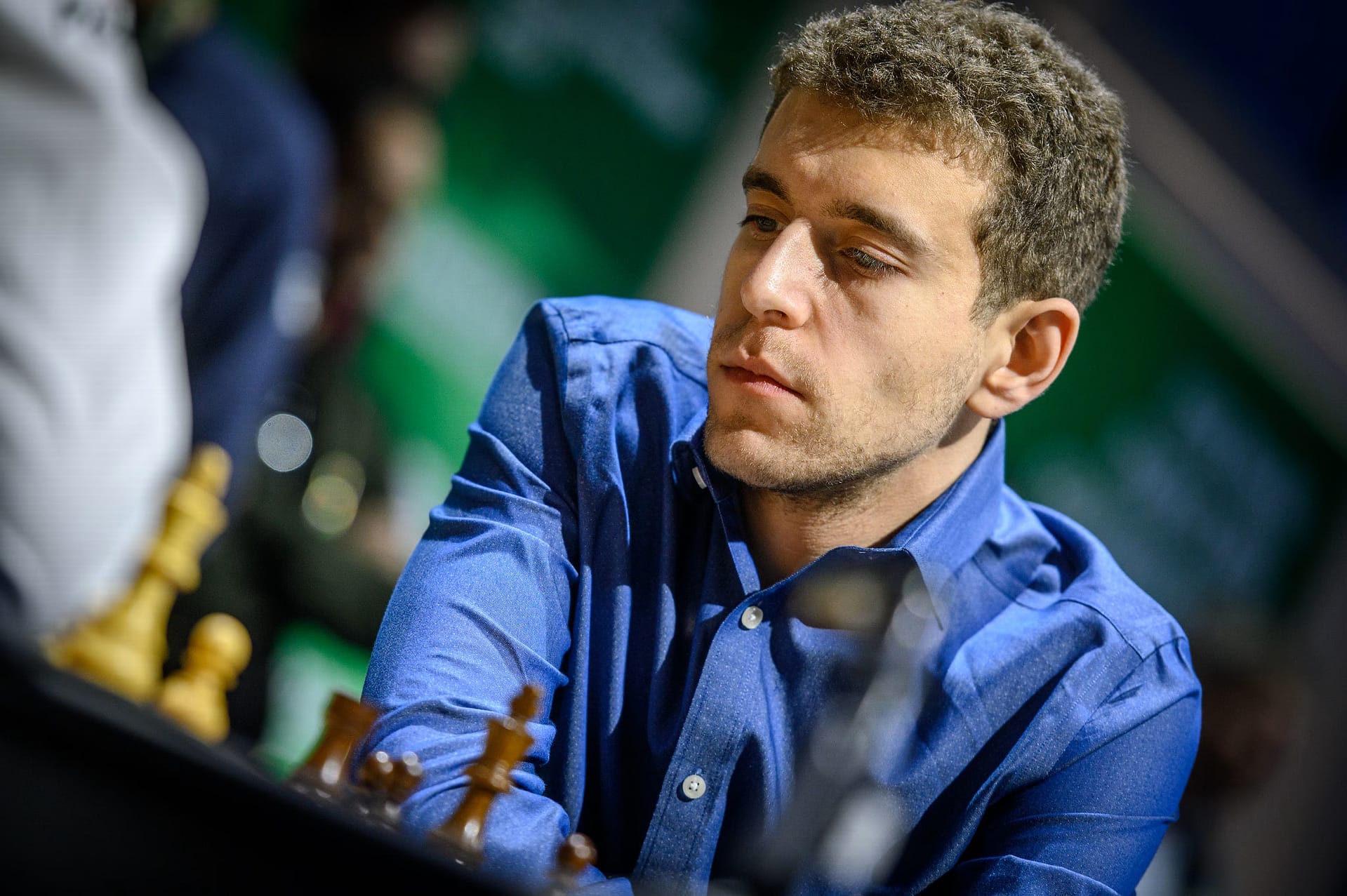 Muere a los 29 años el gran maestro estadounidense Daniel Naroditsky Naroditsky walusza mundial rapidas Daniel Naroditsky, fotografiado por Michal Walusza en el Mundial de Rápidas de Nueva York, el pasado mes de diciembre