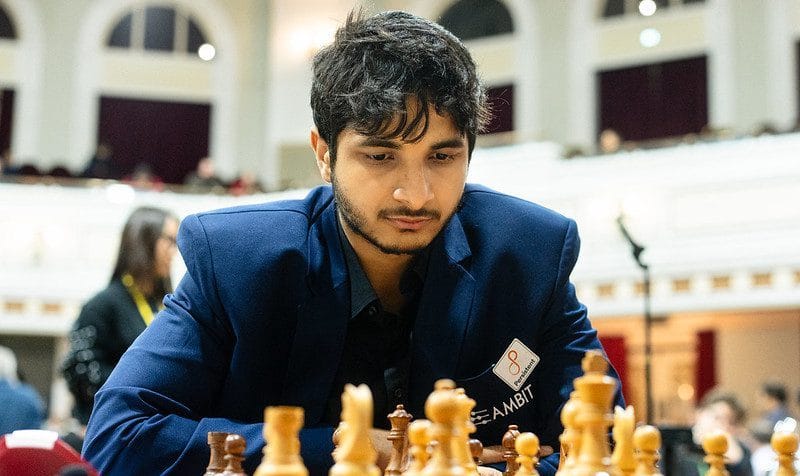 El ajedrez indio abusa en el Gran Suizo: Vidit y Vaishali, vencedores vidit emelianova suizo e1699214184348 Vidit Santosh Gujrathi, ganador del Gran Suizo de la FIDE. Foto: Maria Emelianova